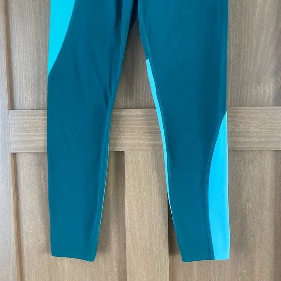 Athleta Elation Asym 7/8” Colorblock Leggings - Picture 3 of 10